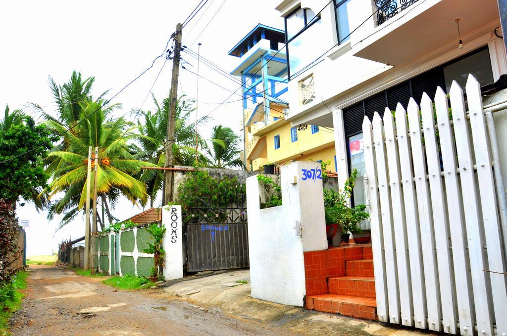 Blumarine Guest House Negombo Exterior photo