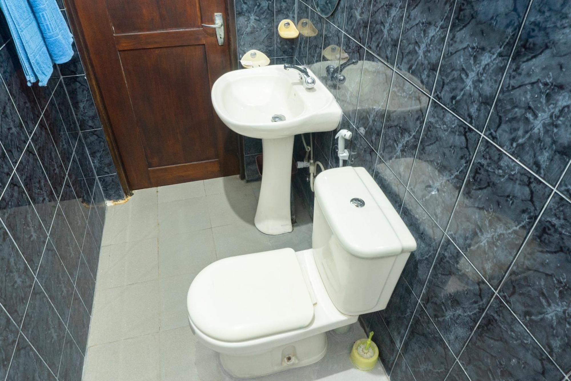Blumarine Guest House Negombo Exterior photo