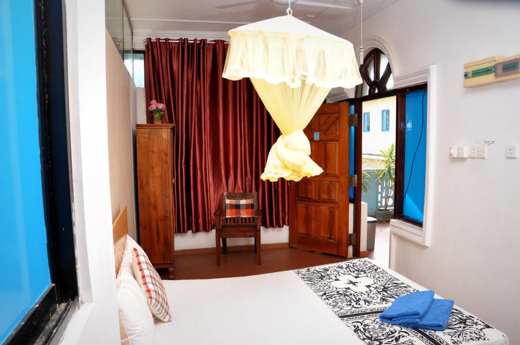 Blumarine Guest House Negombo Exterior photo